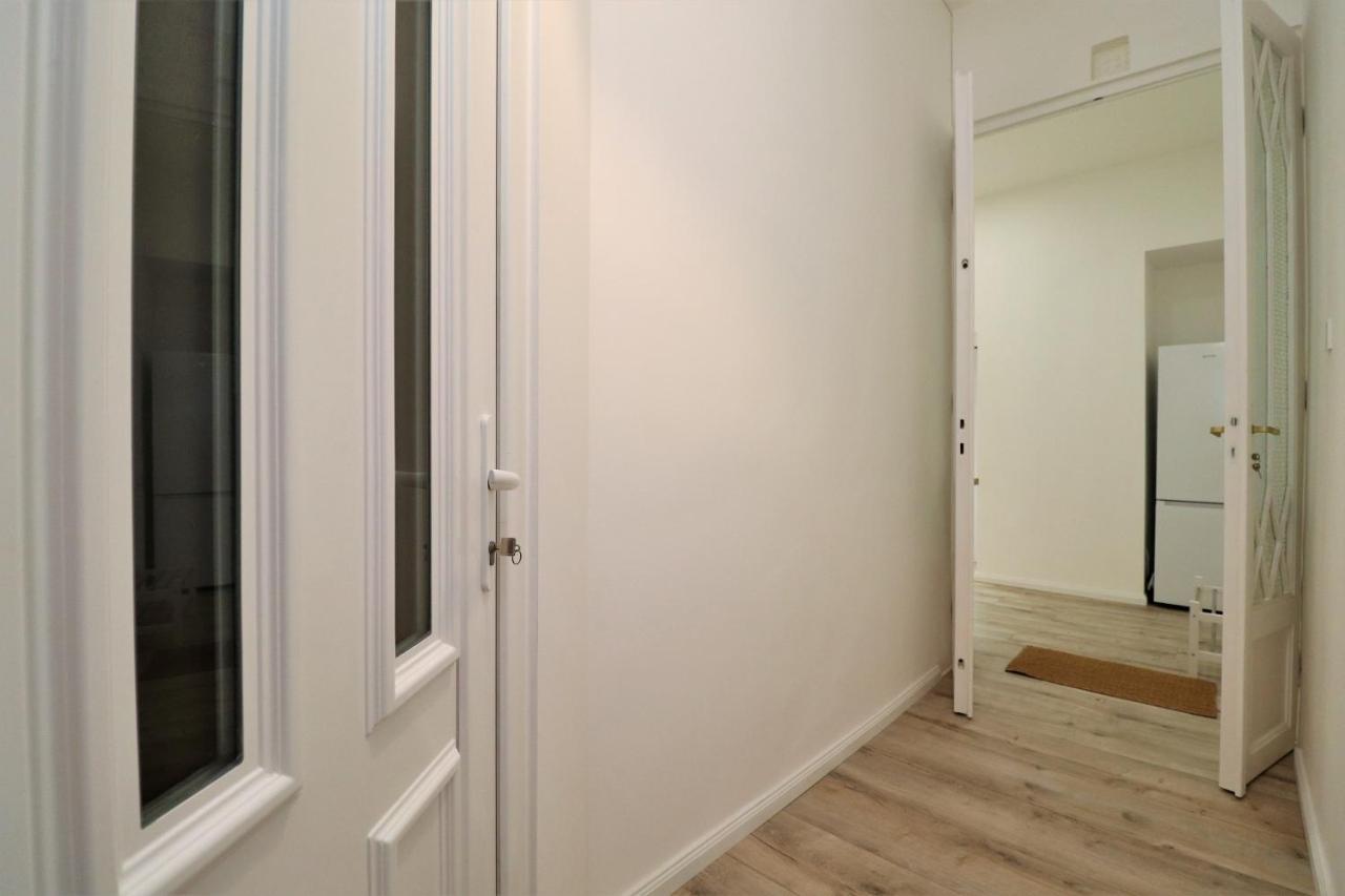 Roxy 4a Apartment *