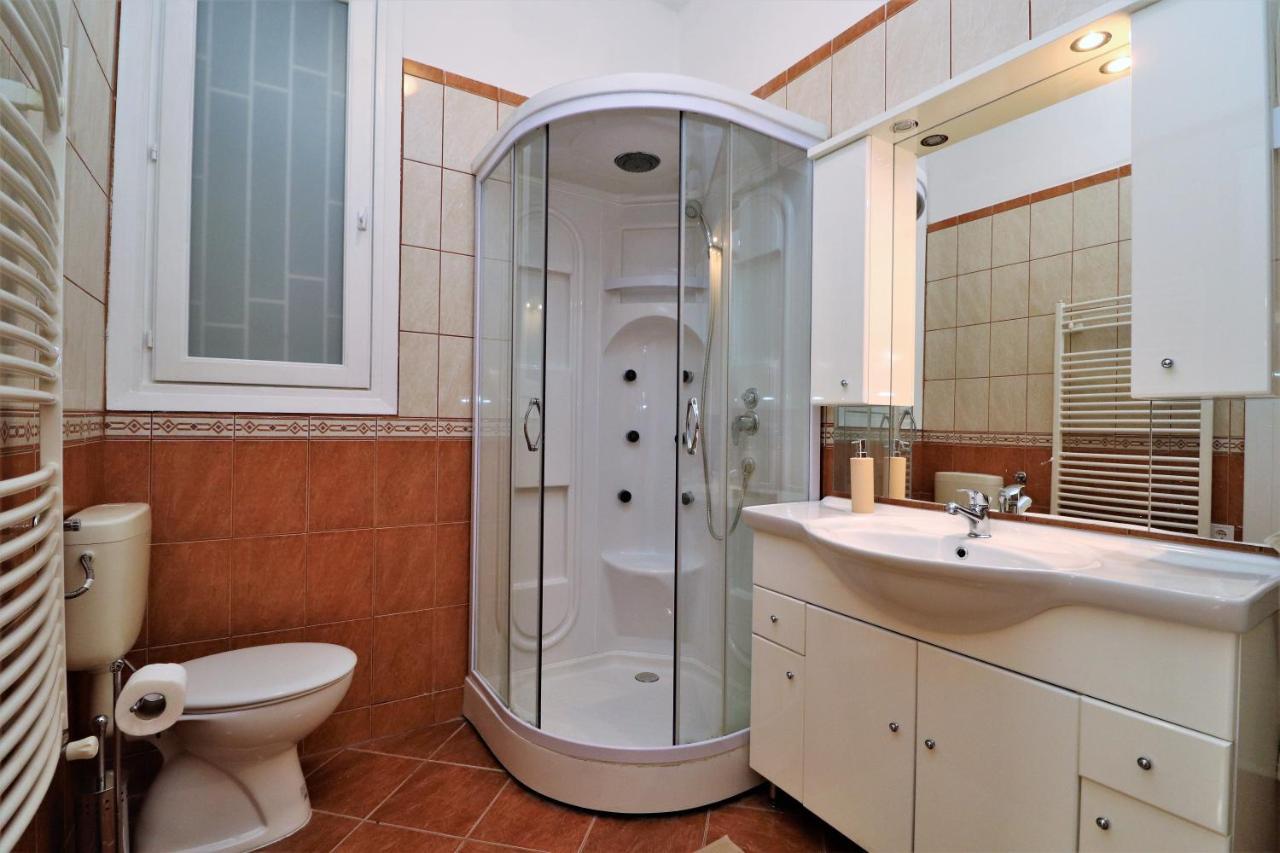 Apartman Roxy 4a *